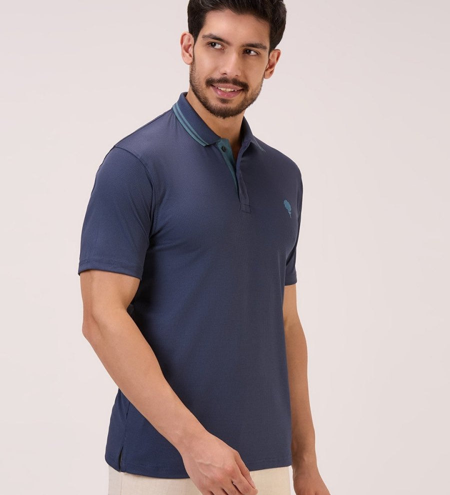 golf-self-checks-polo-t-shirt-for-men-in-grey-9004051.jpg