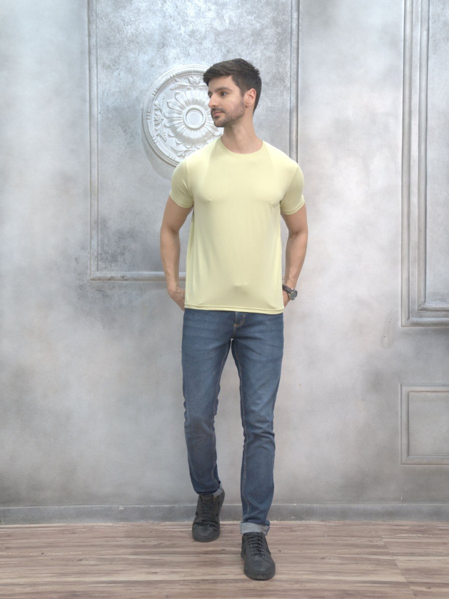 Yellow Round Neck Solid T-Shirt Men